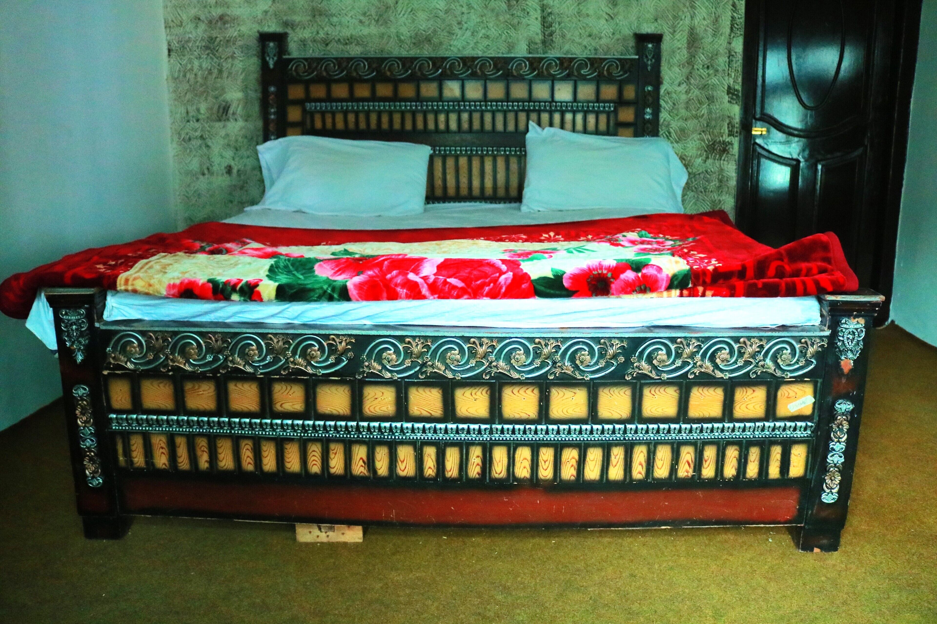 Standardzimmer | Kostenloses WLAN, Bettwäsche