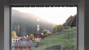 Unclassified image, 4 of 34, button - Tgiasa Smit by Interhome (Alvaneu)