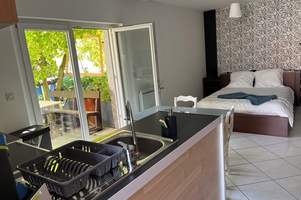 1 camera, Wi-Fi, lenzuola