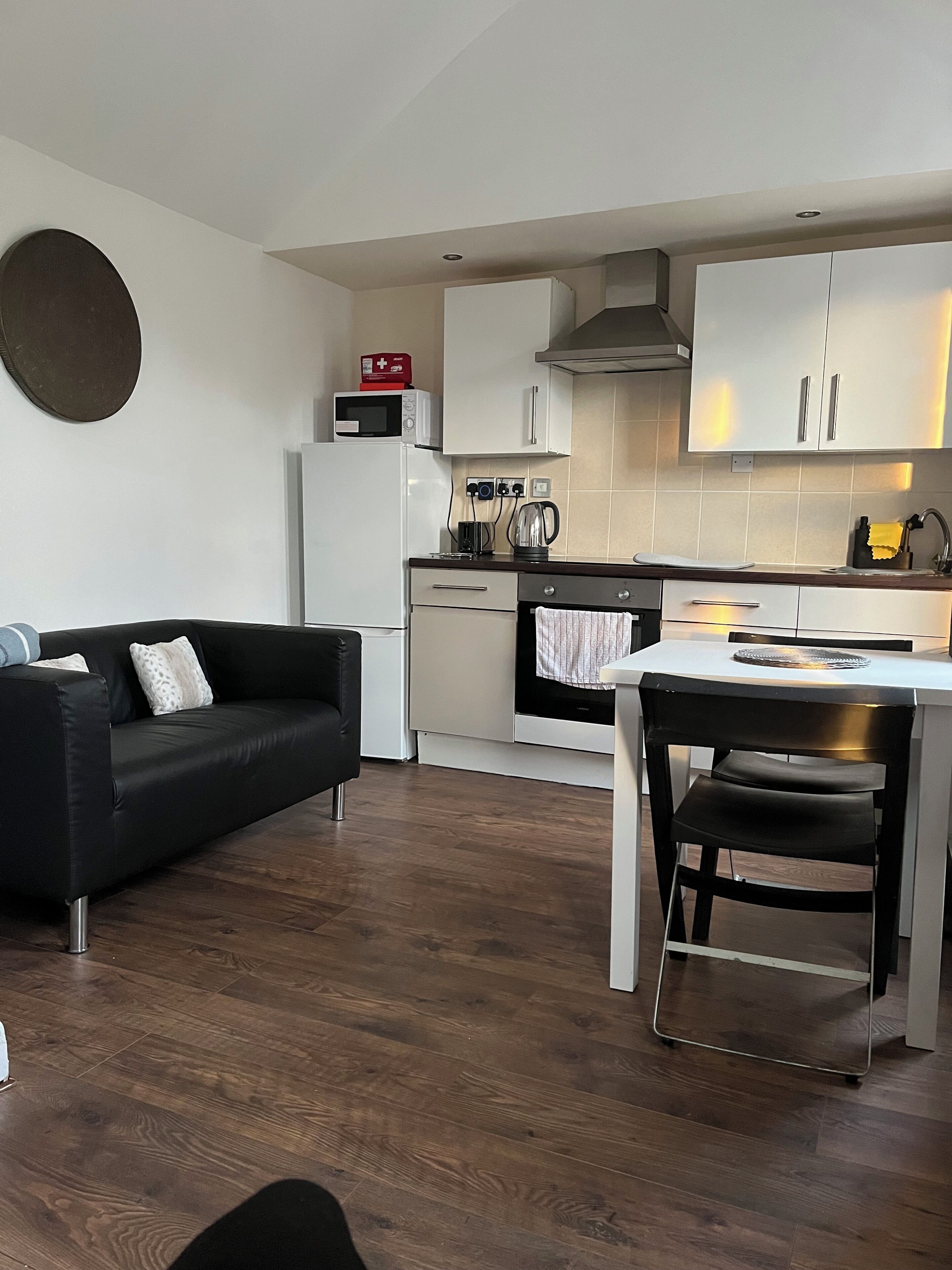 Microwave, oven, paper towels