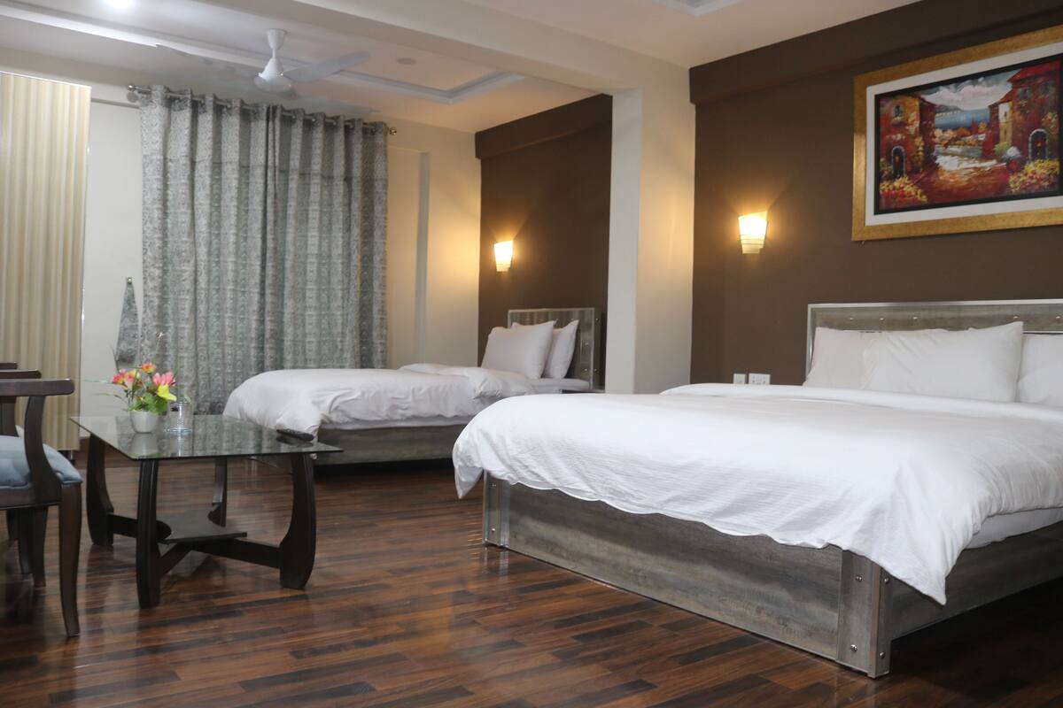 Deluxe Triple Room | Free WiFi