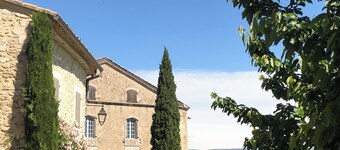 Ensemble de Charme de 3 Maisons de Village Avec Bassin Réunies par des Terrasses