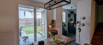 House with 40-50 m2 garden. 2 outdoor parking spaces.