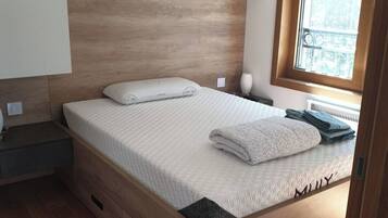 3 bedrooms, WiFi, bed sheets