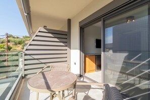 Junior Room, 1 Queen Bed, Balcony, Partial Sea View | Balcony