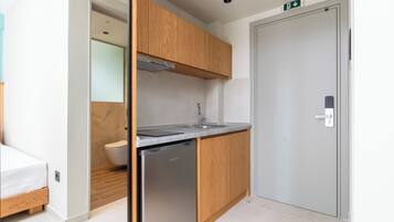 Fridge, stovetop, espresso maker, electric kettle