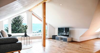 LakeviewOasis: Exclusive Schnepfhalde apartment
