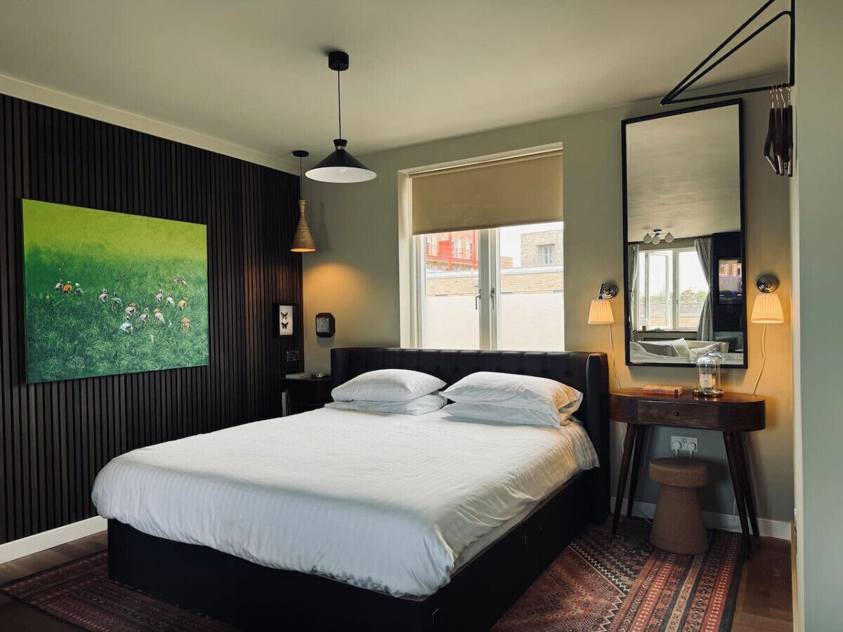 3 Schlafzimmer, Schreibtisch, Bügeleisen/Bügelbrett, WLAN