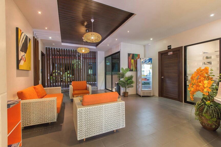 Emerald 521 - Studio With Balcony And Shared Pool - 빠똥