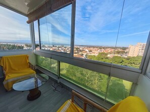 Interior - Canet renovated T2, 4 ppl, terrace, parking, WIFI (Canet-en-Roussillon)