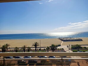 Beach nearby - Canet-en-Roussillon: spacious T3, 6 people, panoramic terrace (Canet-en-Roussillon)