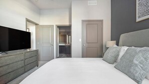 2 chambres, bureau, fer et planche à repasser, accès Internet