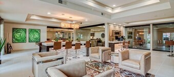 Landing | Spectacular 1BD, Courtyard, Pool