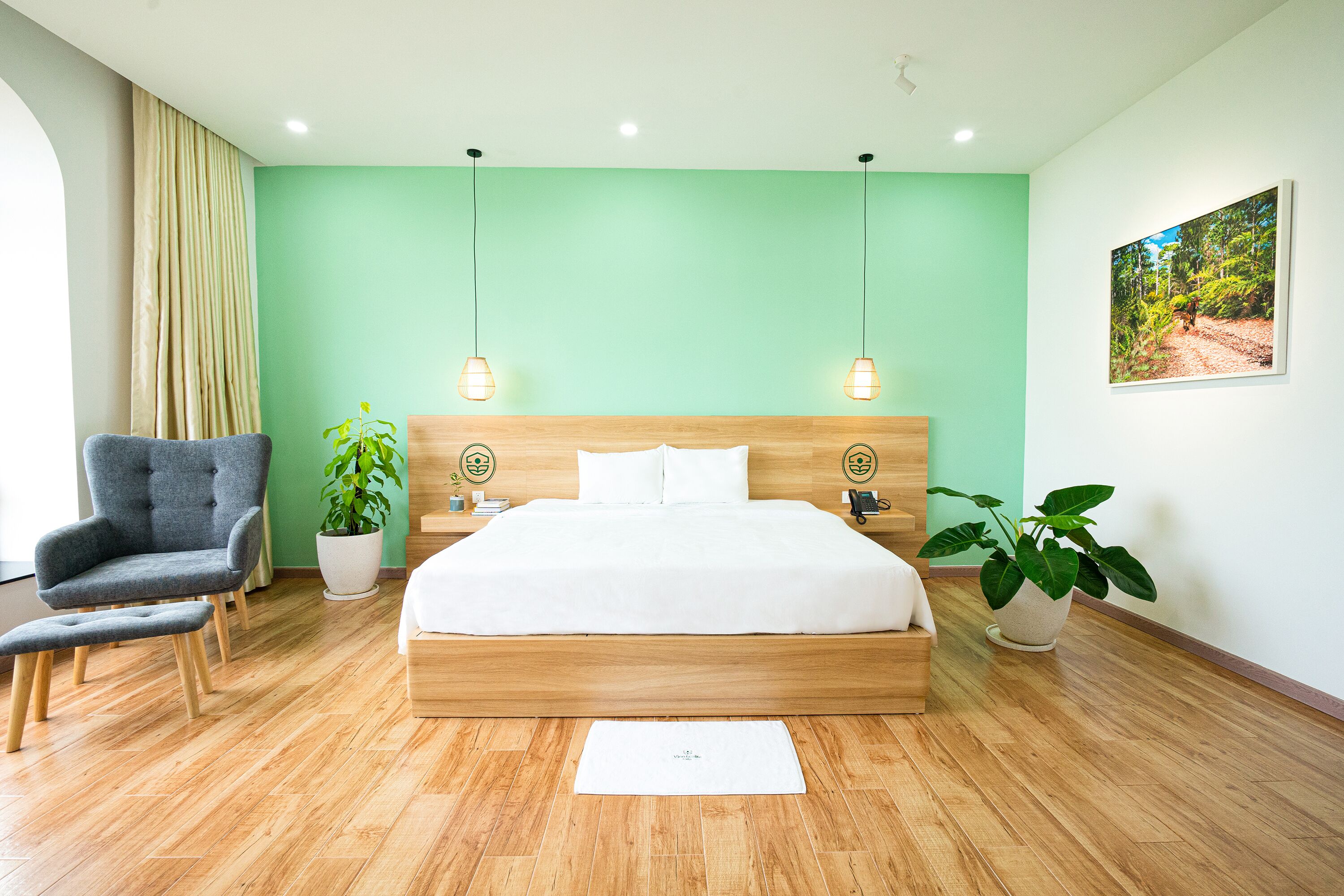 华丽双人房, 1 间卧室, 花园景观 | 办公桌、免费 WiFi