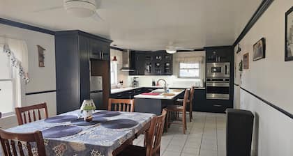 Current River, Ryan's Ranch, 3BR/2BA plus,room to roam, 50 Acres, Doniphan, MO