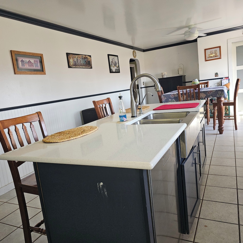 Current River, Ryan's Ranch, 3BR/2BA plus,room to roam, 50 Acres