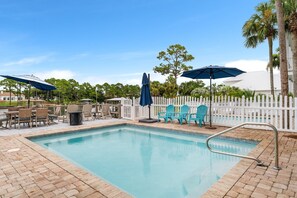 Outdoor pool - Beach Bay Getaway! Bayfront 4BR 4BA House Sleeps 12 Private Pool Boat Dock (Panama City Beach)