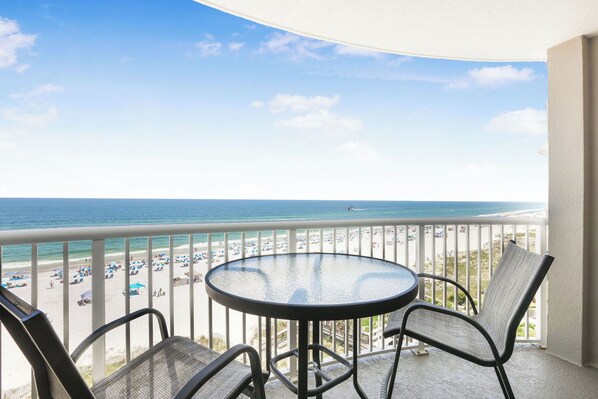 Property grounds - Tradewinds 602- Beachfront, heated indoor pool. SLEEPS 6 (Orange Beach)
