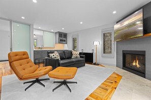 TV, offices - Luxe Cape May Point Home near Beach +Peloton (Cape May)