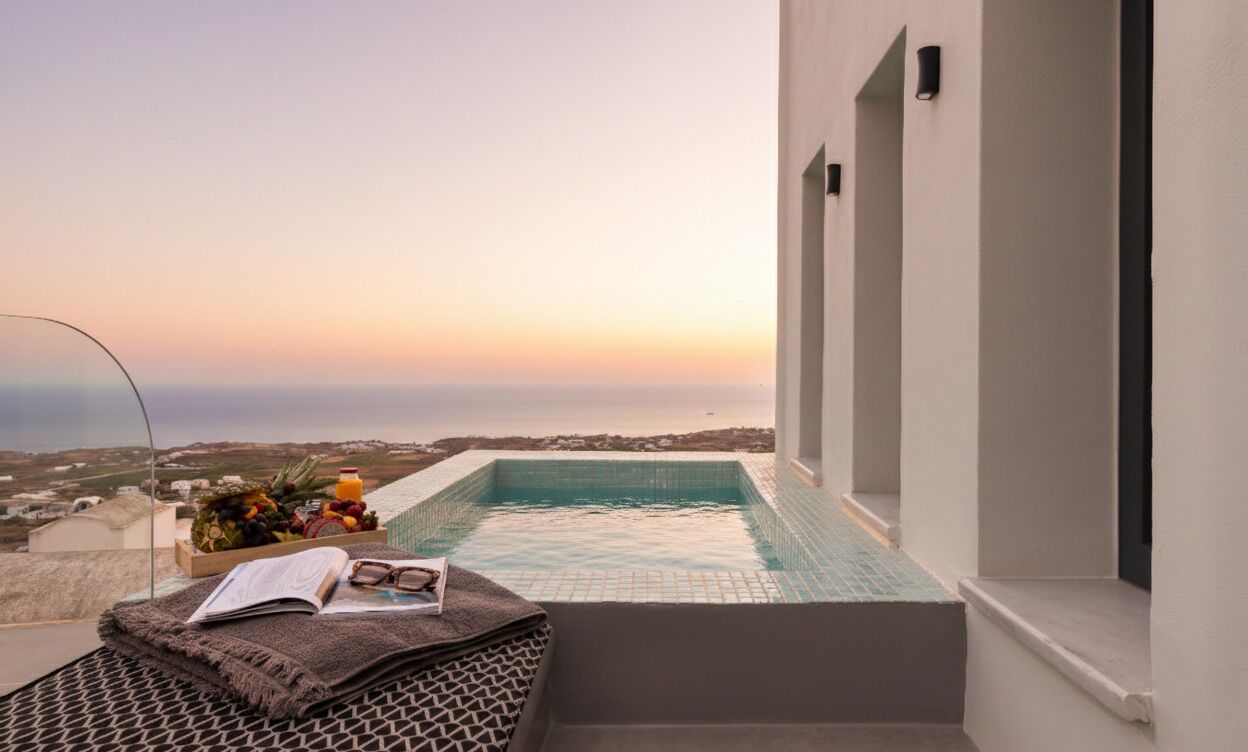 Superior Suite - Private Outdoor Hot Tub and Sea View | Terrace/patio