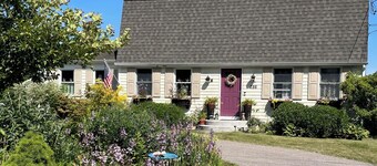 Downtown Mystic Waterfront Oasis