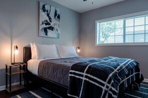 3 Schlafzimmer, Schreibtisch, Bügeleisen/Bügelbrett, WLAN