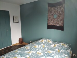 4 soverom, strykejern/-brett, wi-fi og sengetøy