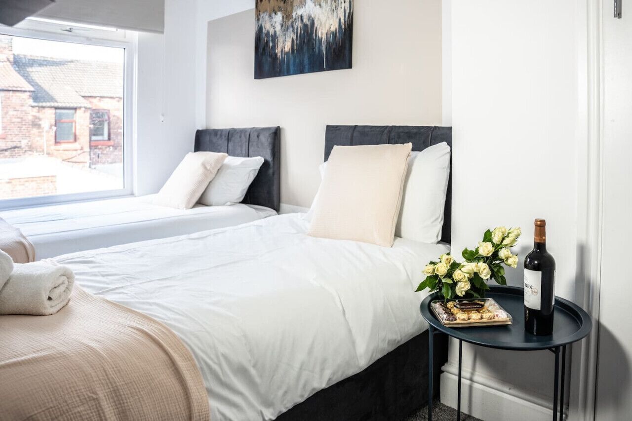 2 bedrooms, iron/ironing board, travel cot, WiFi