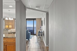 42 インチの薄型テレビ (デ��ジタル放送視聴可)、テレビ