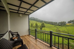 Quarto casal superluxo, sacada, vista para a montanha | Sacada