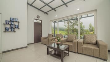 Cabin | Living area | 45-inch LED TV with digital channels, pay movies