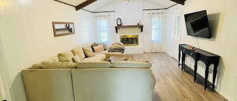 Smart TV, fireplace, computer monitors