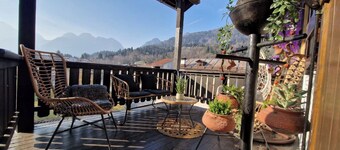 Charming Holiday Home for up to 10 Guests â Your Peaceful Retreat Awaits