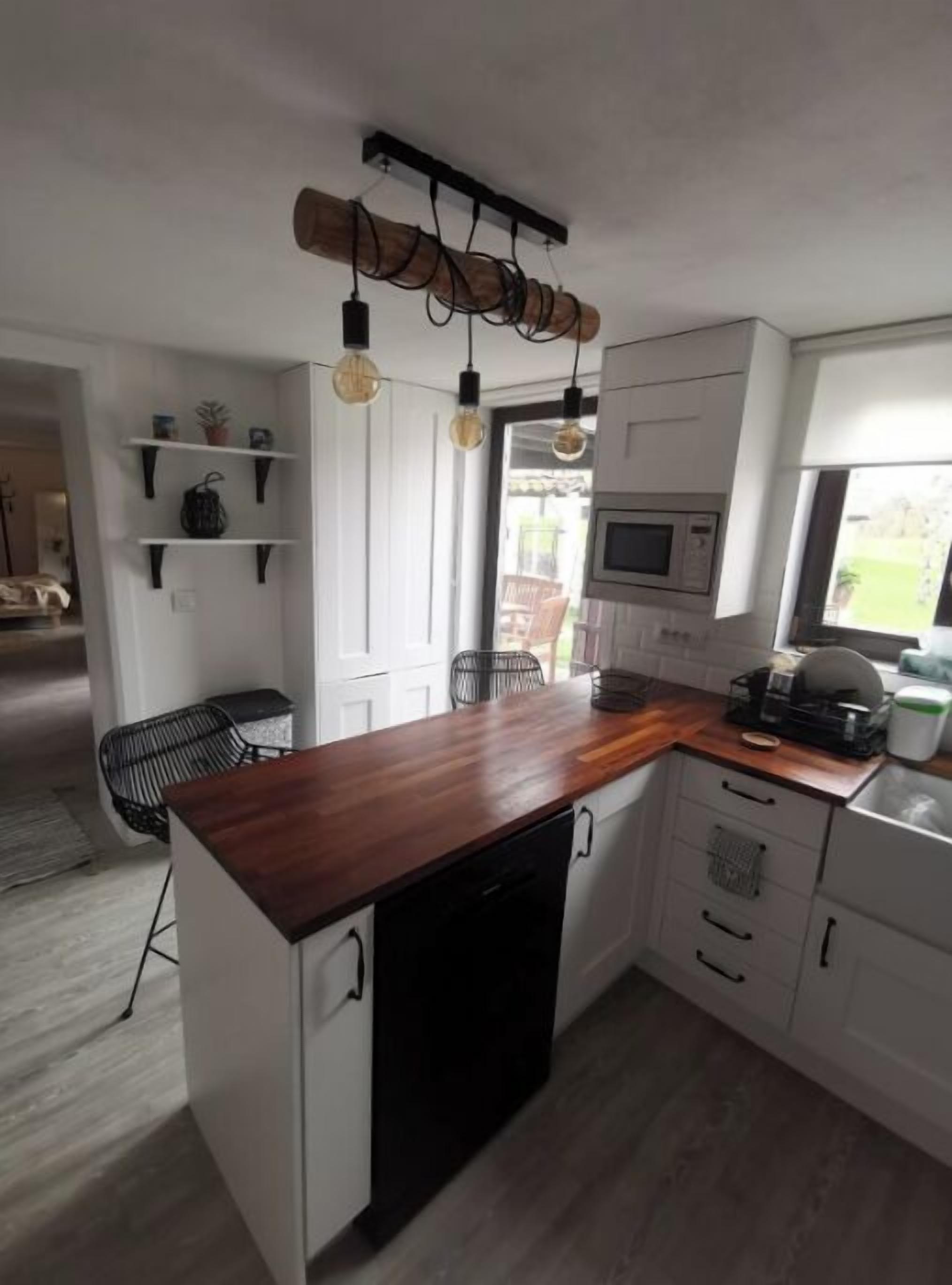 Kühlschrank, Mikrowelle, Ofen, Geschirrspüler