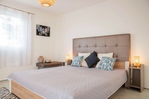 2 bedrooms, iron/ironing board, WiFi, bed sheets - Comfortable family-sized apartman for family or friends. Private beach (Nova Cesarica)