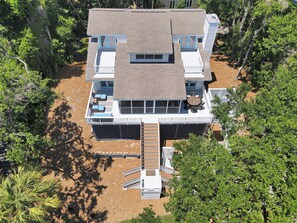 Exterior - Gorgeous home in Wild Dunes with parking on Palm Blvd. (Isle of Palms)
