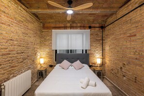 1 chambre, fer et planche Ă repasser, Wi-Fi, draps fournis