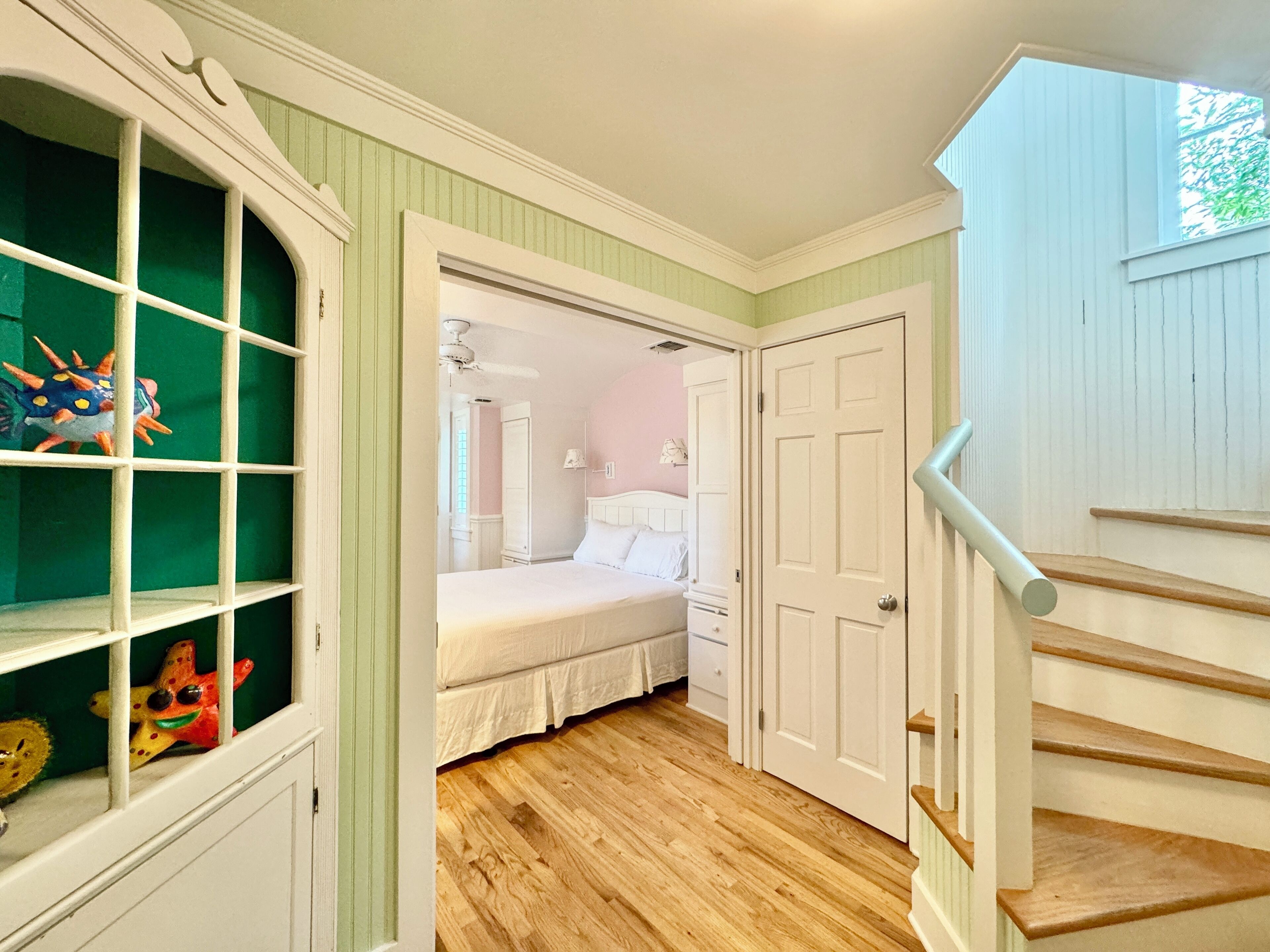 1 sovrum, skrivbord, strykjärn/strykbräda och gratis wi-fi