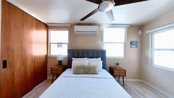 3 habitaciones, escritorio, tabla de planchar con plancha y wifi