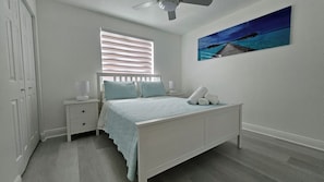 4 habitaciones, caja de seguridad en la habitación y escritorio