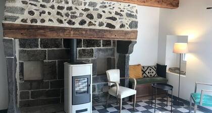 Gite de la riviĂšre, Sancy-Volcans, 4-6 personnes