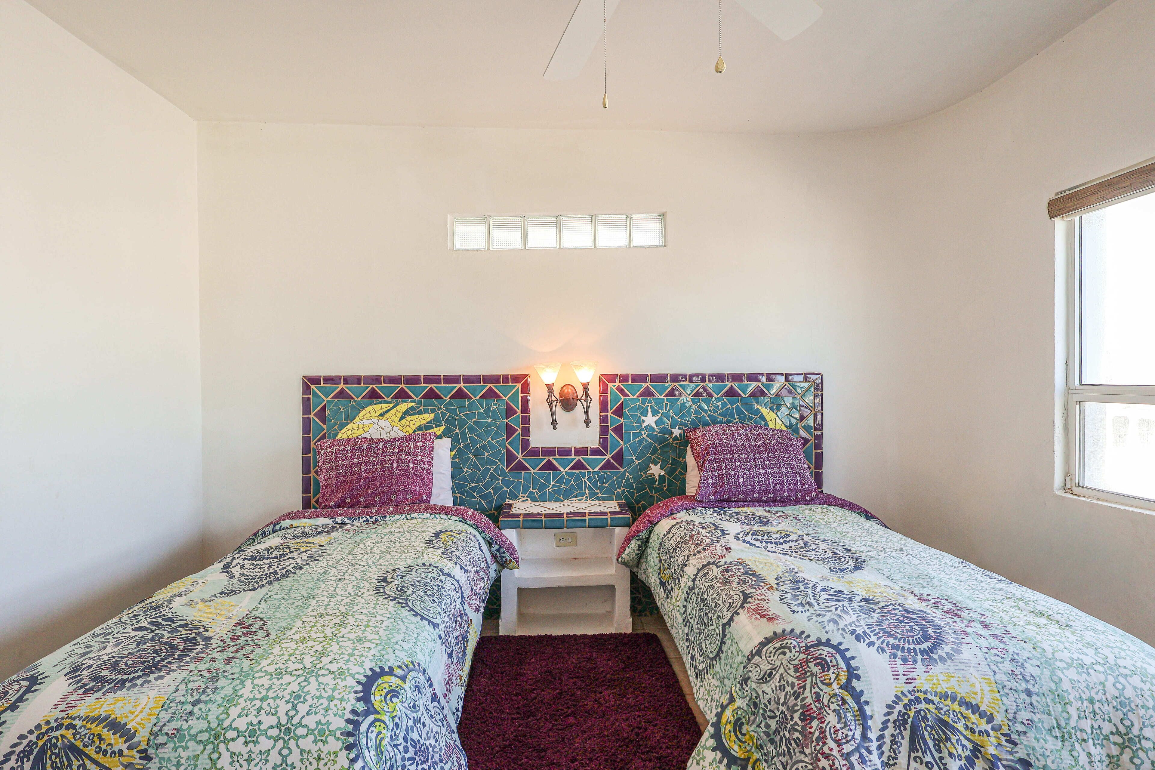 5 chambres, fer et planche à repasser, Wi-Fi gratuit, draps fournis