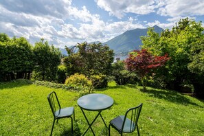 Garden - Emilia Apartment by Wonderful Italy (Bellagio)