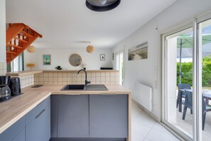 Frigorifero, microonde, forno, lavastoviglie