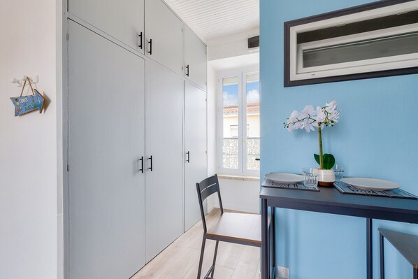 Interior - Studio for 2 in Fishermen's square (Les Sables-d´Olonne)