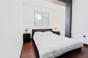 2 Schlafzimmer, Bügeleisen/Bügelbrett, kostenloses WLAN, Bettwäsche