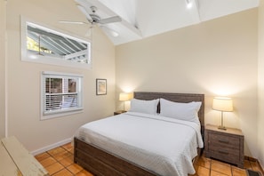 2 chambres, fer et planche à repasser, Wi-Fi gratuit, draps fournis