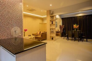 Interior - 3 Bedroom Platinum Pool Villa Smooth as Silk (Ao Nang, Krabi)