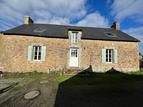 Maisonnette entre terre et mer
enclos d’animaux 
Animaux de compagnie acceptés 