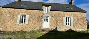 Small house between land and sea Animal enclosure Pets welcome